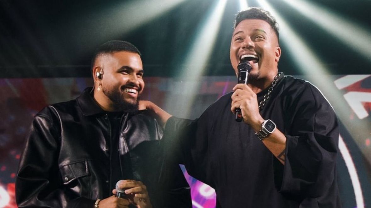 Yan e Sorriso Maroto assumem o 1º lugar nas rádios do Brasil com “Fica com Deus”, o samba mais escutado atualmente no país.