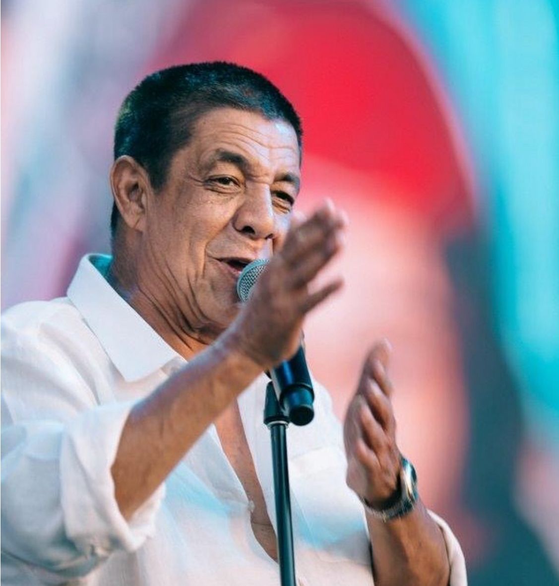 Do samba à horta: Zeca Pagodinho constrói horta comunitária em Xerém. Saiba mais!