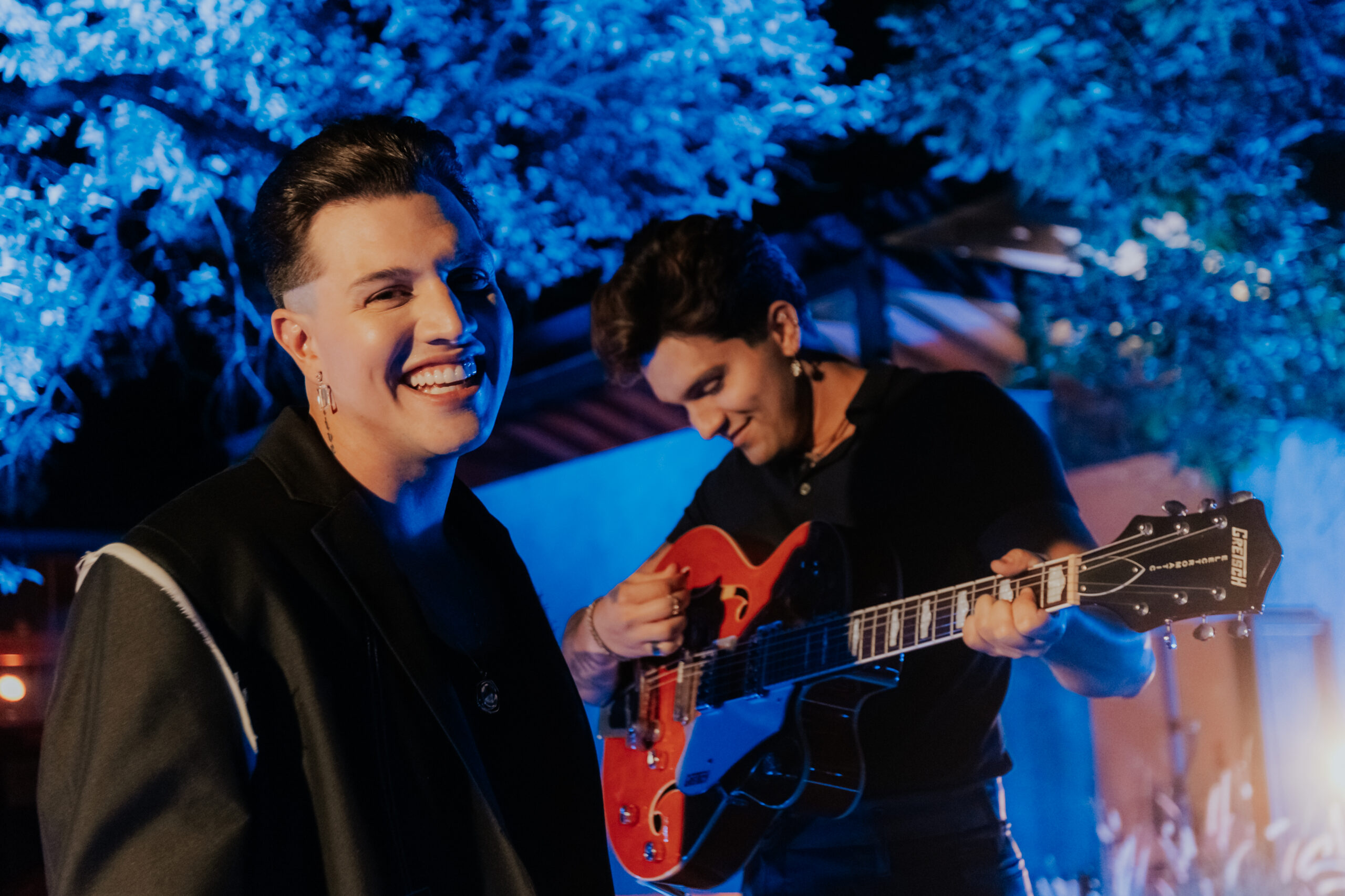 Matheus Marcolino e Luan Santana lançam “Jornal”