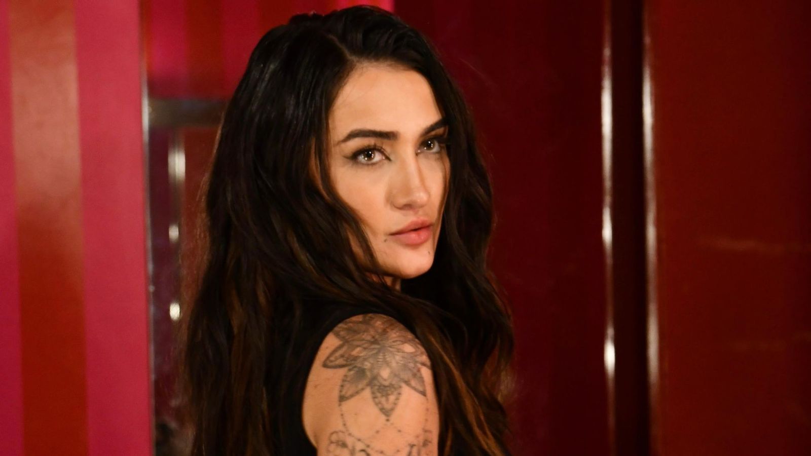 Gabi Melim brilha em noite no Manouche com Júlia Mestre e Jade Baraldo.