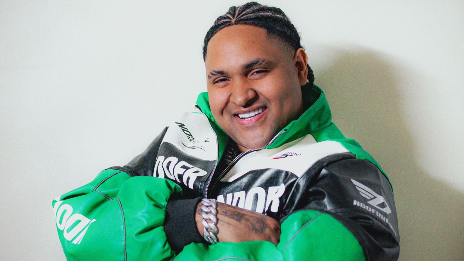 Kevin O Chris fala de amor e de ousadia no novo EP “Falando de Amor”