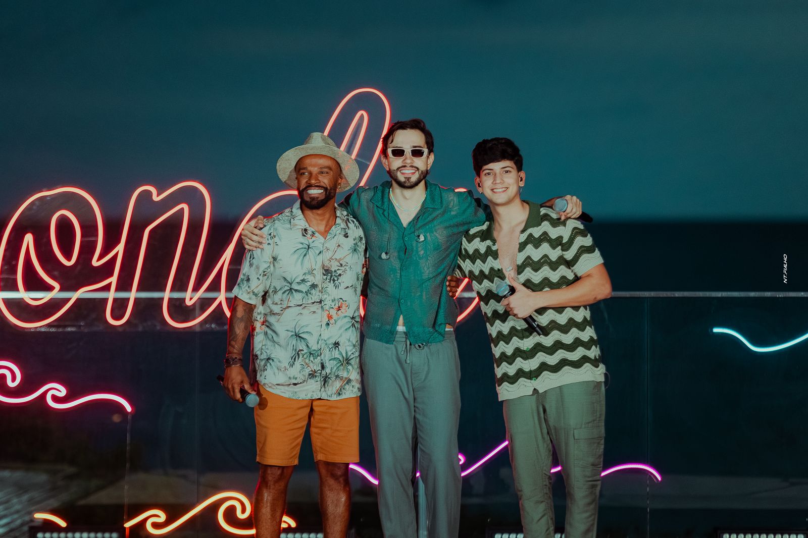 Breno Ferreira inicia blitz nas rádios com o sucesso “À Moda Antiga”