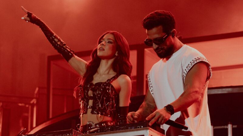 Tília estreia no The Town ao lado de Dennis DJ em noite histórica.