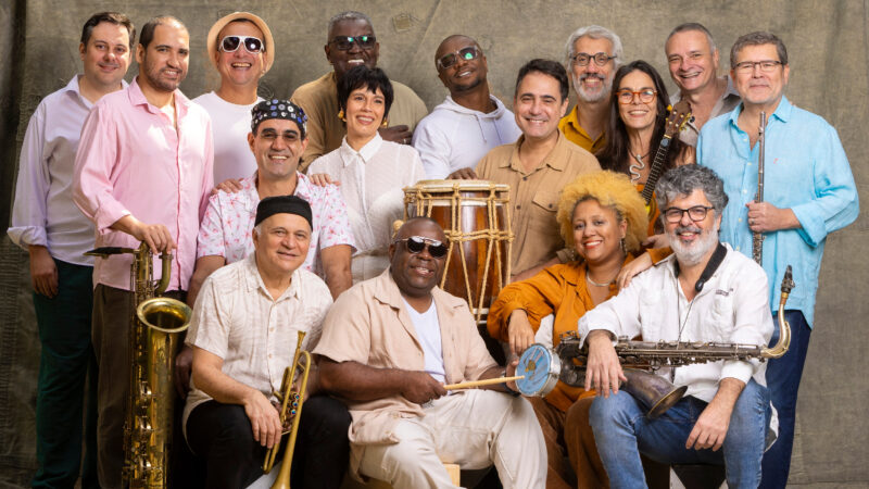 Cordão do Boitatá celebra 30 anos com Baile da Música Brasileira gratuito na Brava Arena Jockey.