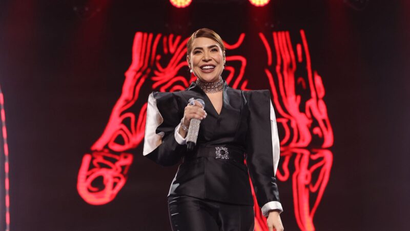 Naiara15: Naiara Azevedo debuta na carreira com gravação de audiovisual em São Paulo.