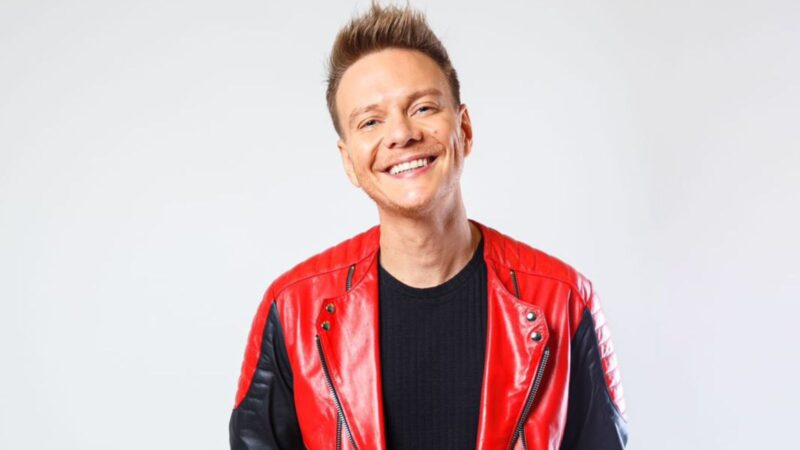 “Ai Se Eu Te Pego”, de Michel Teló, e o artista Alexandre Pires estão entre os maiores da música latina, segundo a Billboard.