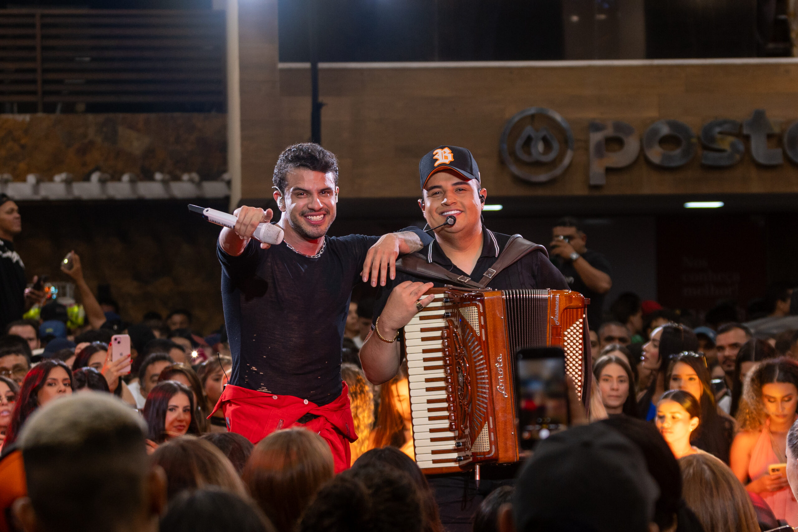 Ávine Vinny lança “Aceita Que Me Ama” e inicia nova era na carreira com o projeto Fogo & Gasolina.