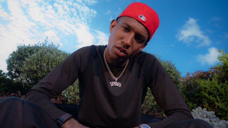 “TEMPO CERTO”: SPARK lança novo single com referências de r&b e atmosfera de desejo.