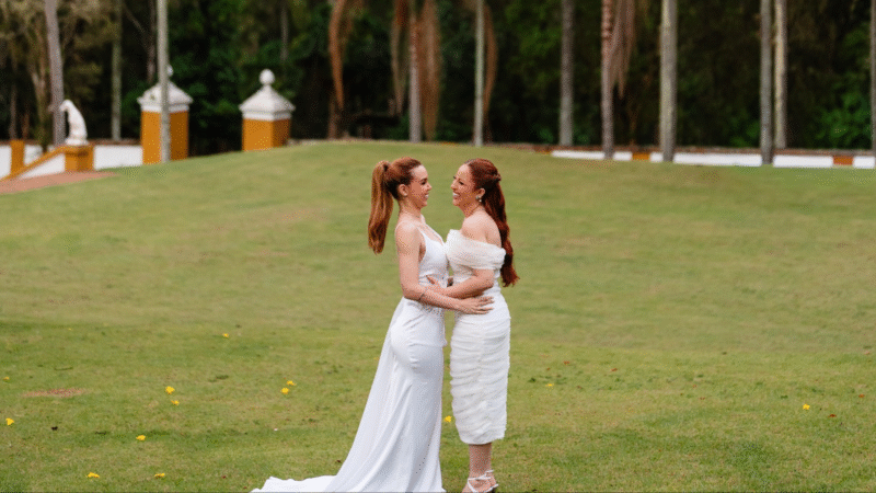 Mari Fernandez e Júlia Ribeiro encantam ao compartilhar fotos do pré-wedding antes do grande dia.