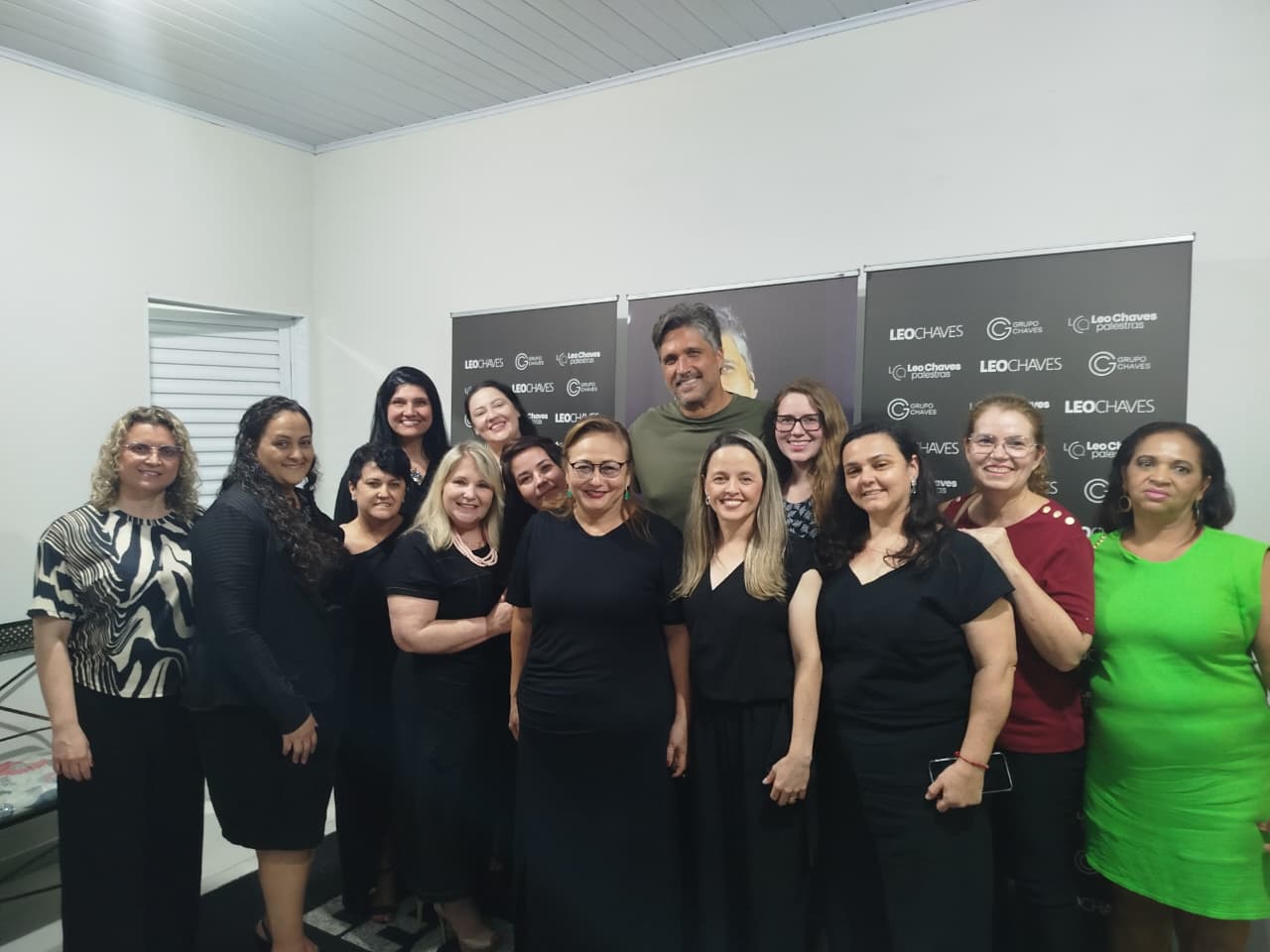 Leo Chaves lota auditório em palestra ministrada na cidade de Monte Alto (SP).