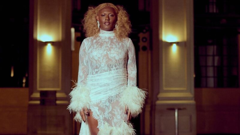 Liniker se apresentará na cerimônia do Latin GRAMMY 2025.