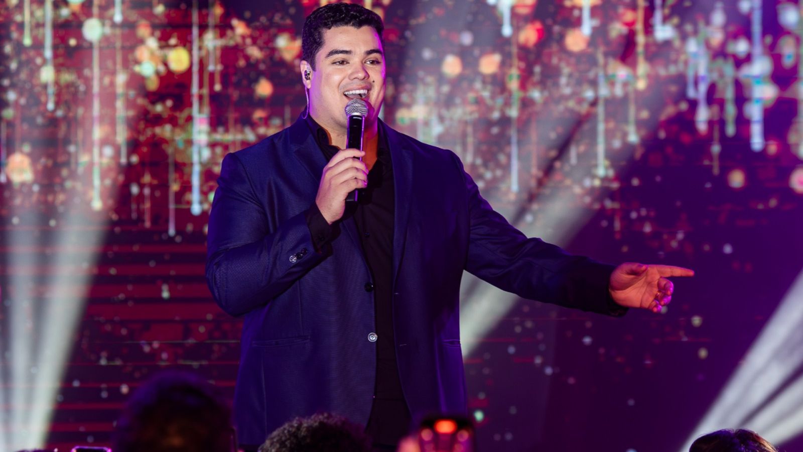 Conrado, o Tenor do Sertanejo, revela 3 dicas infalíveis para compor músicas que emocionam.