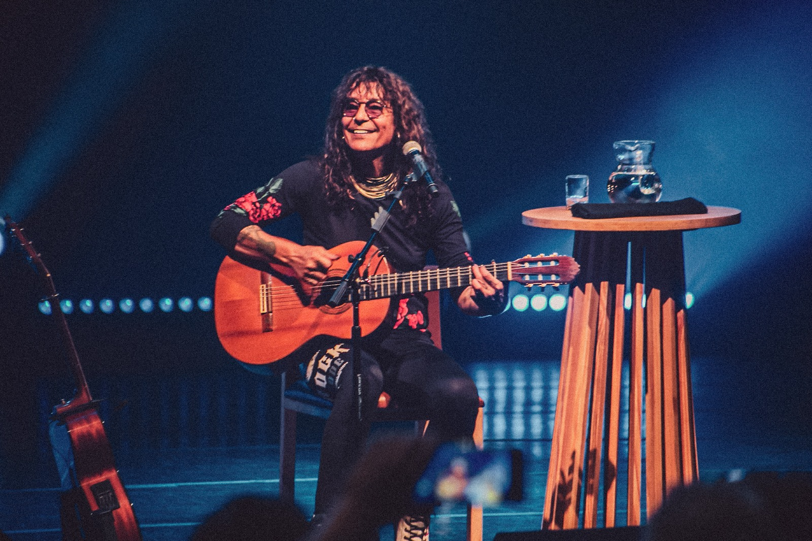 Pai do Axé, Luiz Caldas emociona público com shows lotados no Sesc Pinheiros, em São Paulo.