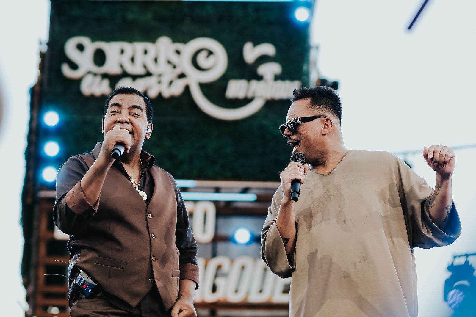 Segunda parte do “Sorriso Eu Gosto No Pagode – Volume 4” já está disponível.