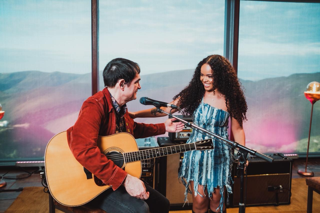 Samuel Rosa lança a terceira faixa de “Rosa Sessions”, com participação de Joyce Alane.