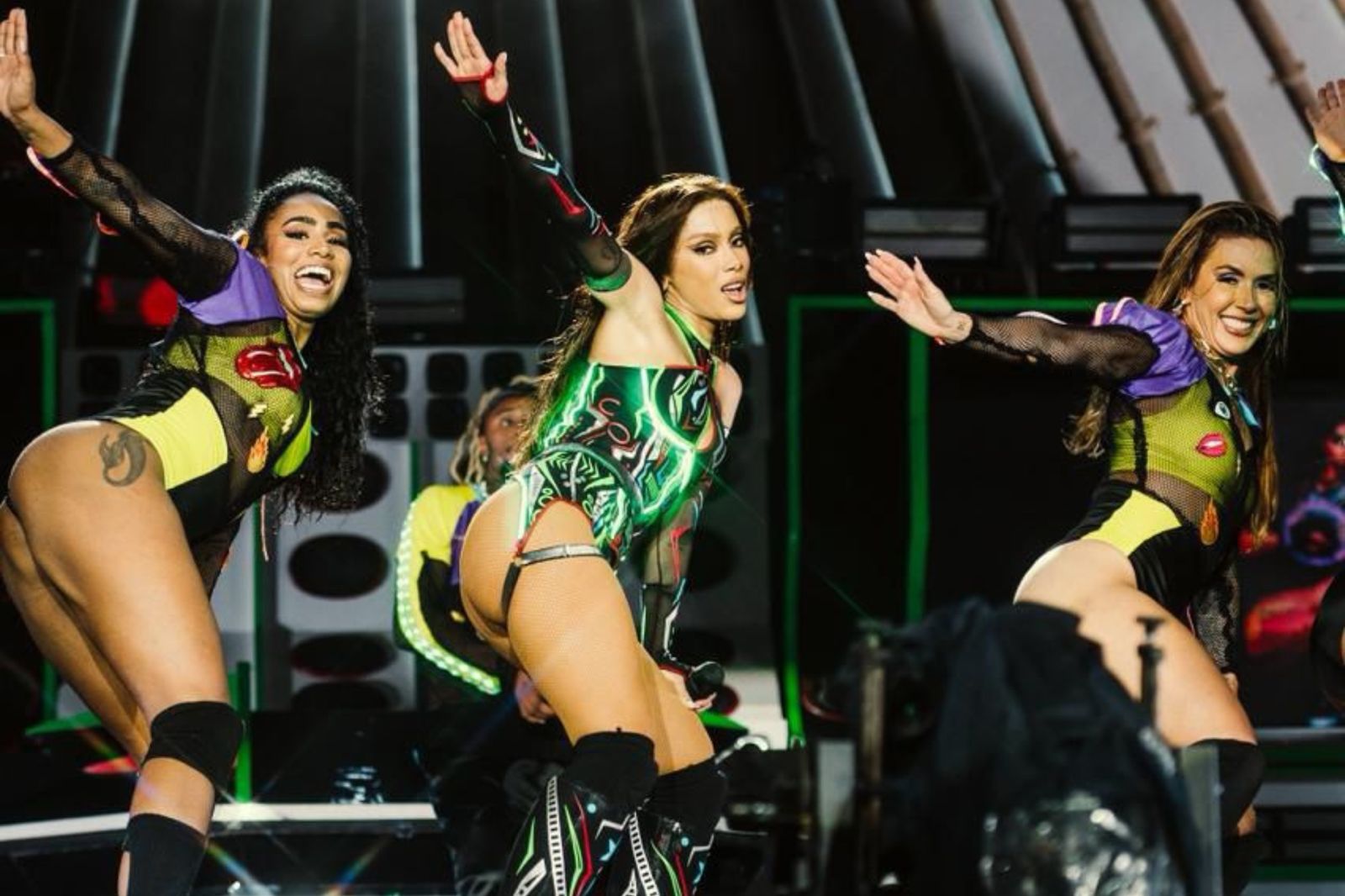 Anitta transforma Global Citizen em Altar Amazônico.