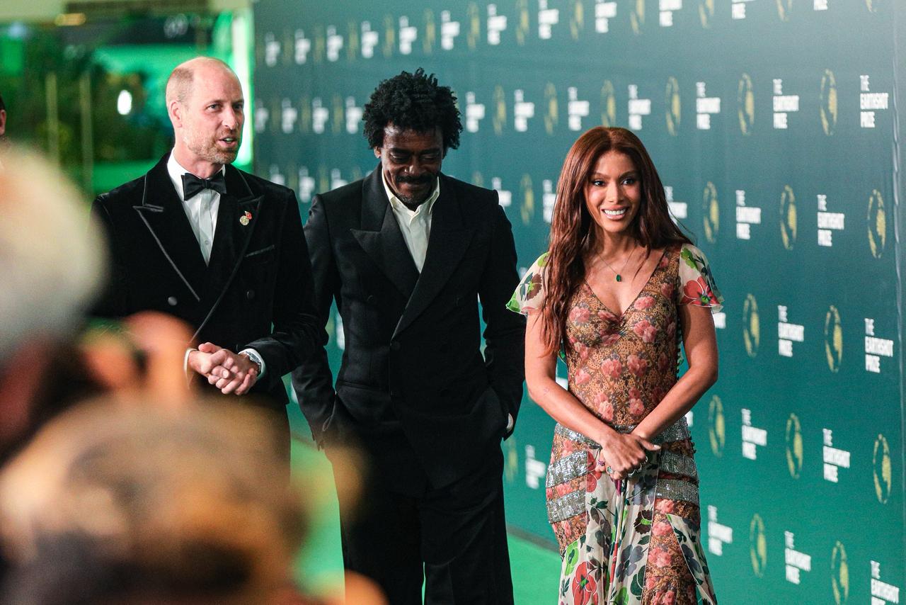 Anitta canta com Gilberto Gil no Earthshot Prize e posa com príncipe William, Shawn Mendes e Kylie Minogue no Rio