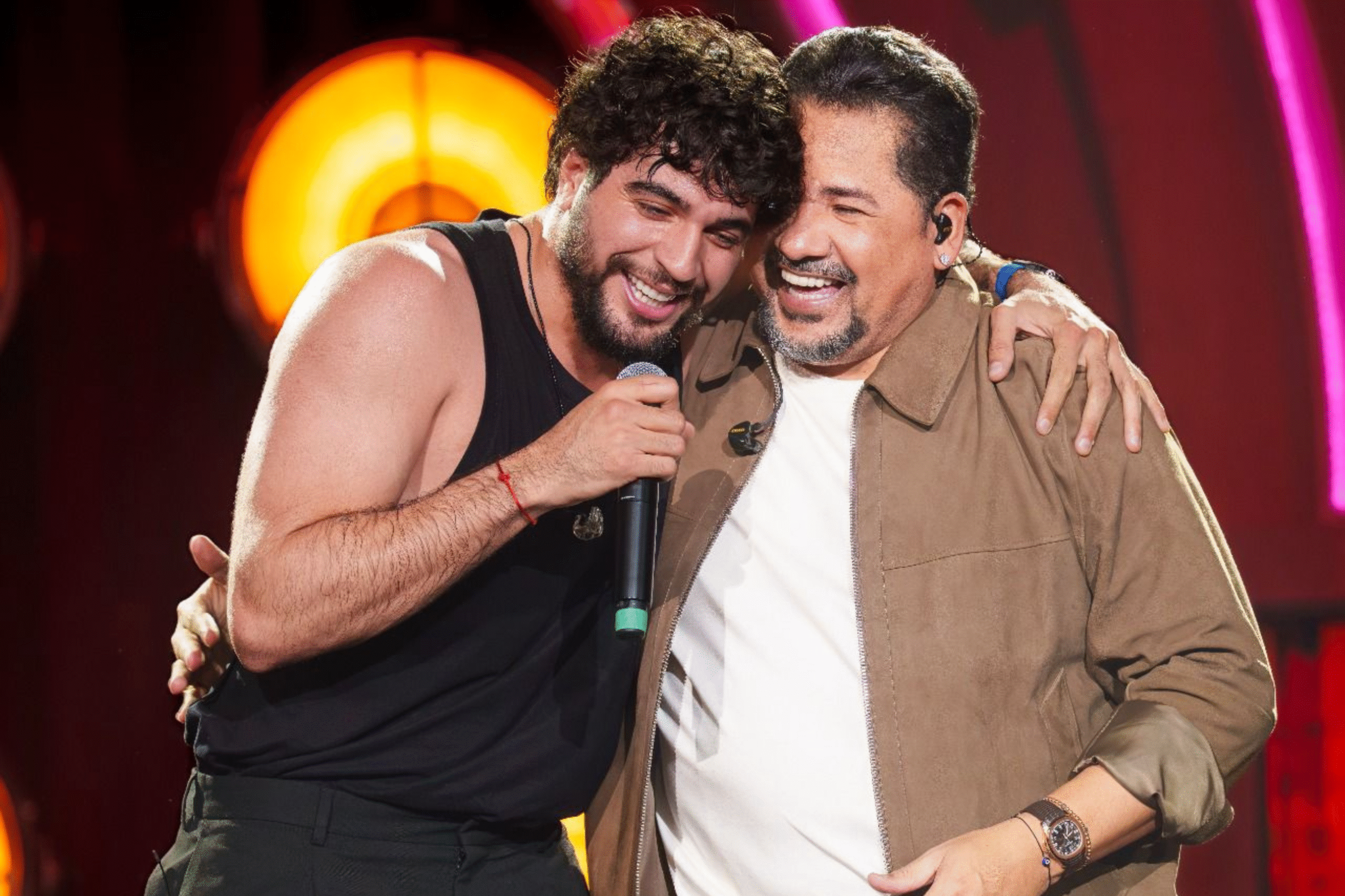 Zezo celebra Top 22 do YouTube com “Naquela Mesa”, feat com Nattan do DVD “Sem Fronteiras”