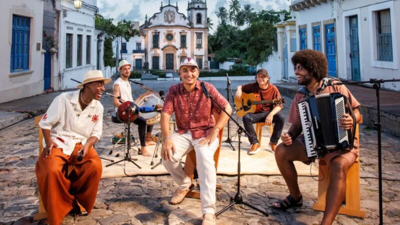 Akapellah, Andrés Cepeda, João Gomes, Jesse & Joy, Jota.Pê, Judeline, Leiva, Julia Mestre, Mestrinho, Fito Páez, Vivir Quintana e Trueno se apresentarão na Premiere do Latin GRAMMY®