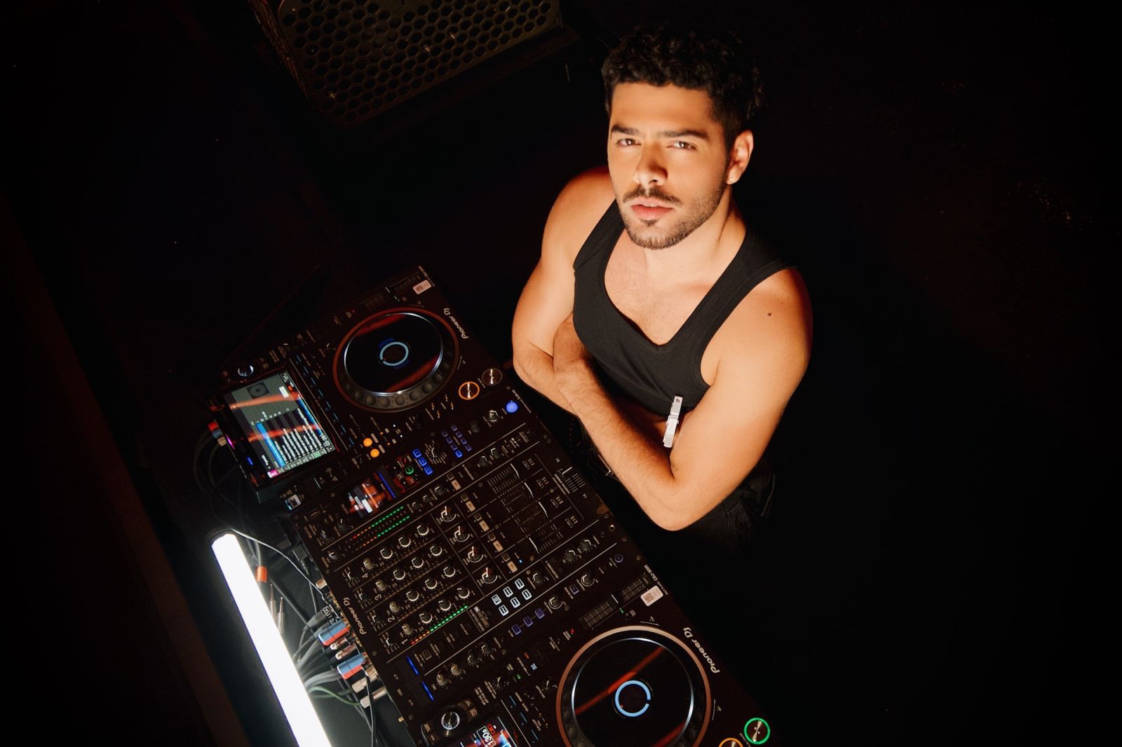 Pedro Sampaio lança seu primeiro álbum “SEQUÊNCIAS #1”, que abraça novas vozes e sons do funk.