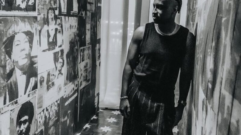 ‘BEM BLACK’: Thiaguinho grava audiovisual do 23º álbum da carreira.