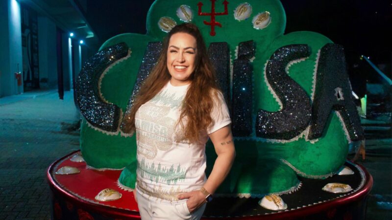 Gina Garcia marca presença na Festa de Lançamento dos Sambas-Enredo do Carnaval de SP 2026.