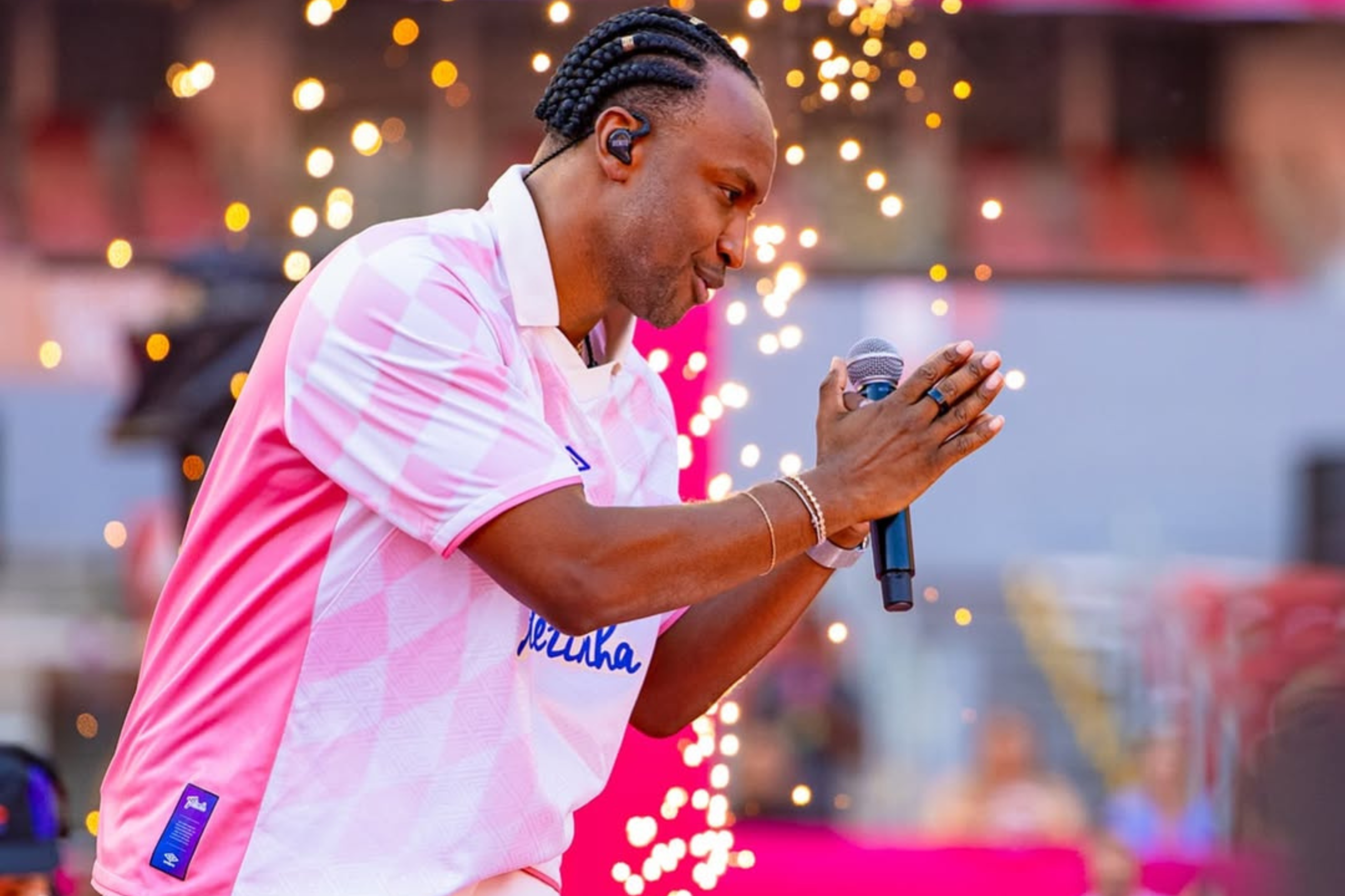 Tardezinha anuncia retorno em 2028 após turnê histórica de 10 anos.