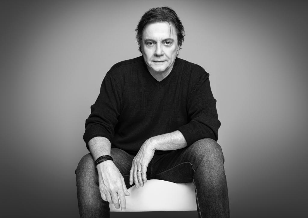 Fábio Jr. chega ao Rio de Janeiro em 13 de dezembro para uma viagem pelos clássicos de sua carreira.