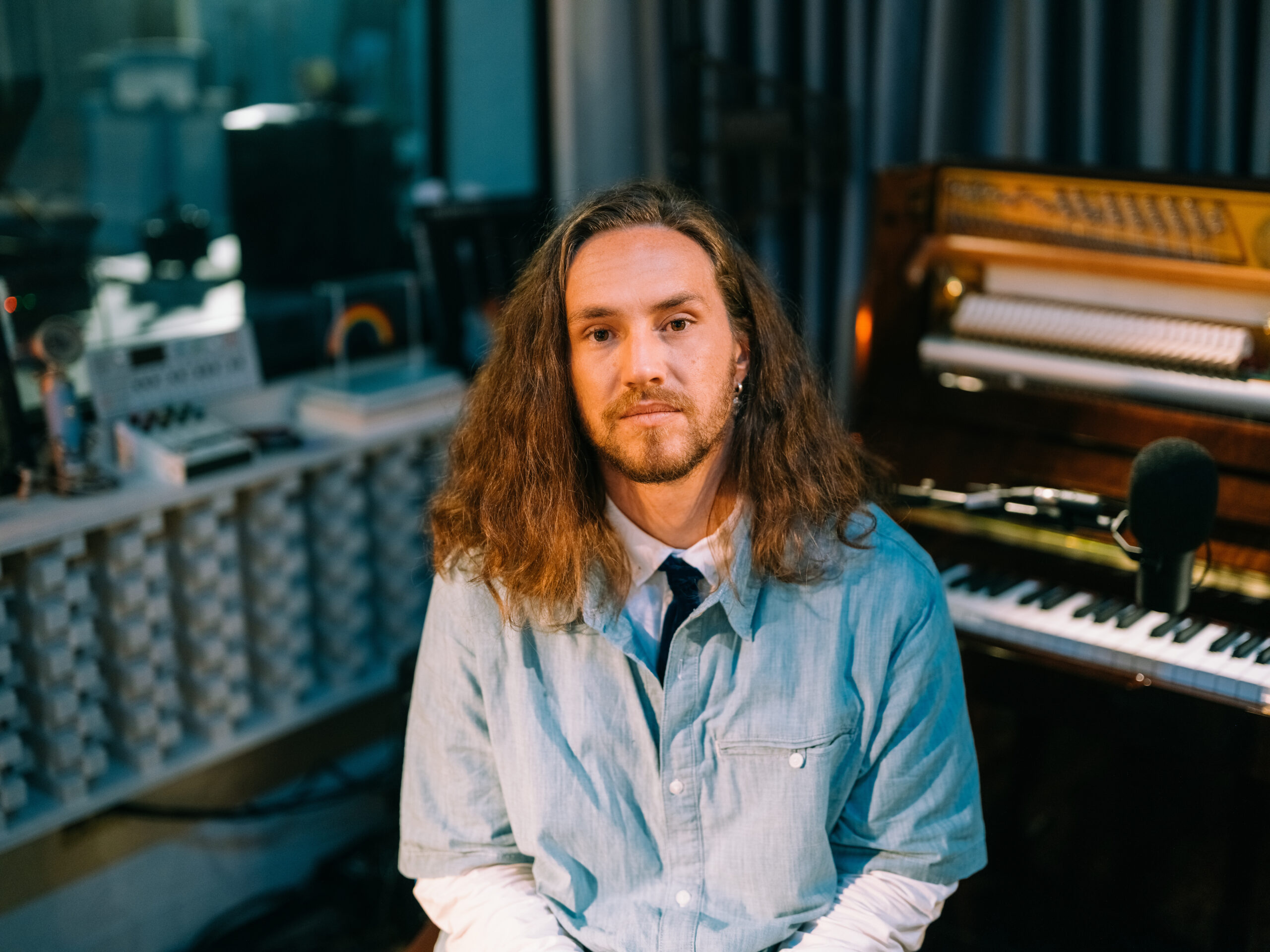 Vitor Kley lança audiovisual completo de “APGC ao vivo na Casa da Colina”