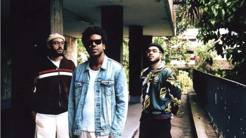 Gilsons apresentam vídeo-carta nas redes e iniciam nova movimentação artística.