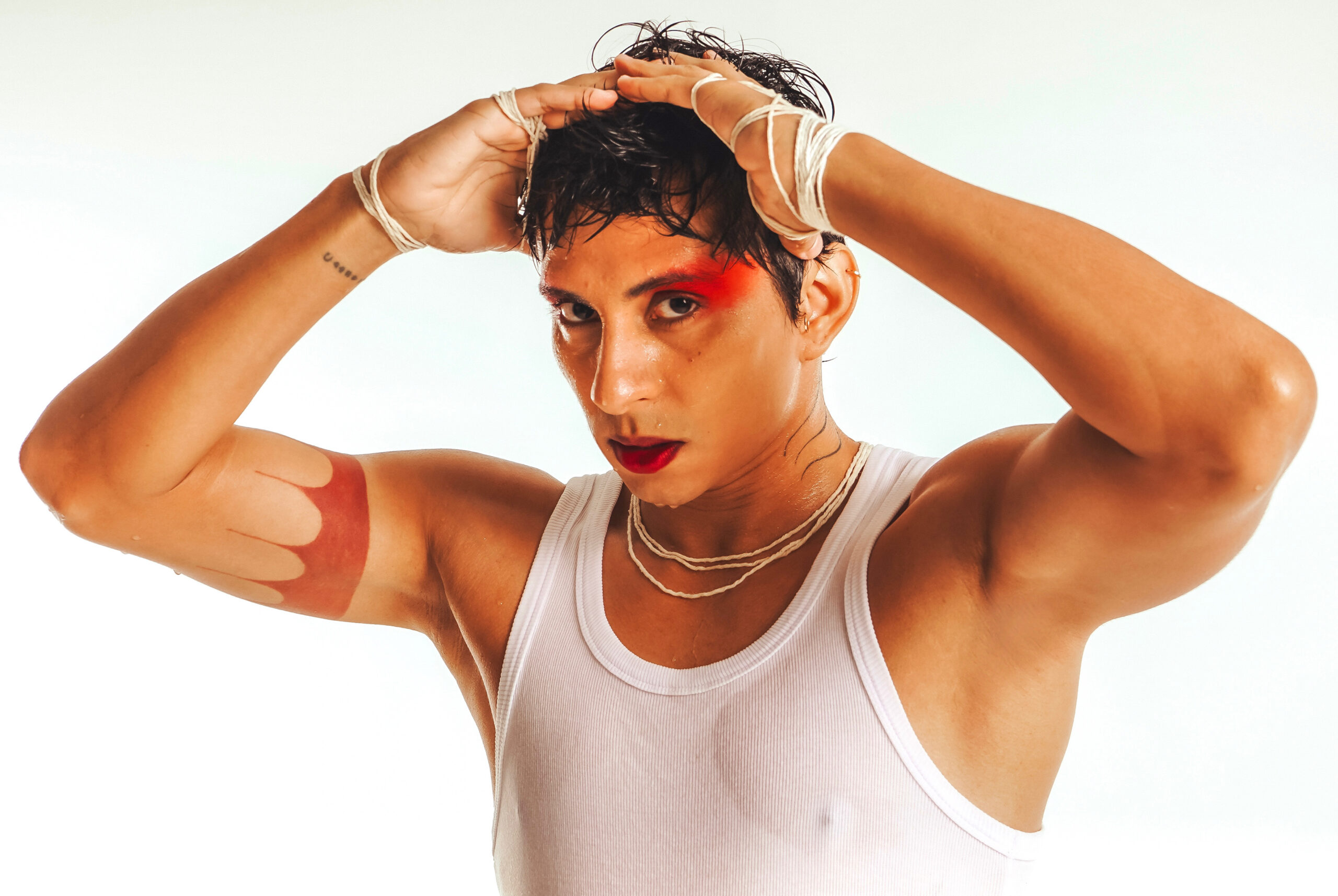 Jhimmy Feiches lança “Bonito Na Vida É Se Apaixonar”, álbum que celebra o amor em suas múltiplas formas.