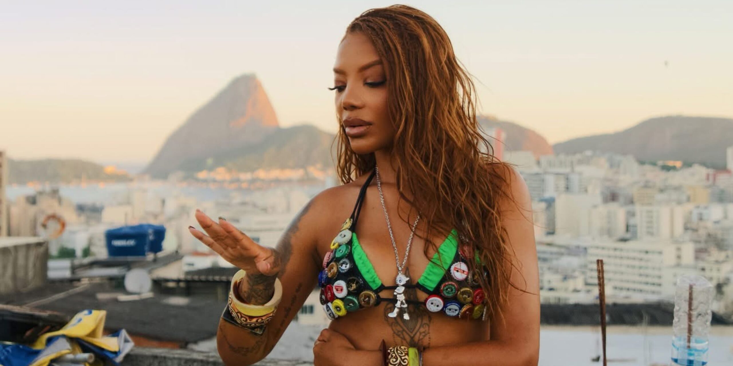 “Ritmos”: Após lotar maior casa de shows da América Latina, Ludmillaanuncia tema do Carnaval.