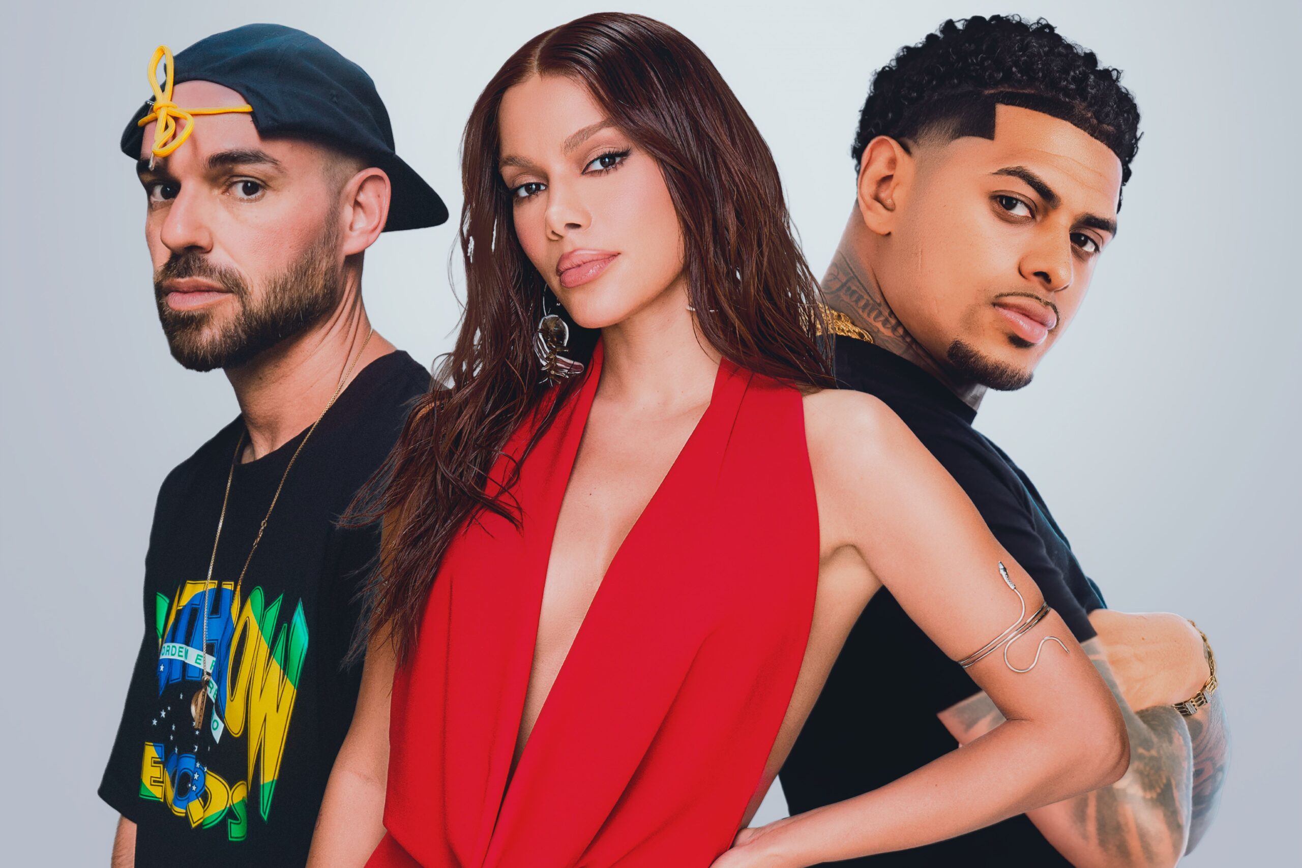 Papatinho lança nesta quinta (5), o single “Joga a Tabaca”, parceria com Anitta e Biel do Furduncinho.