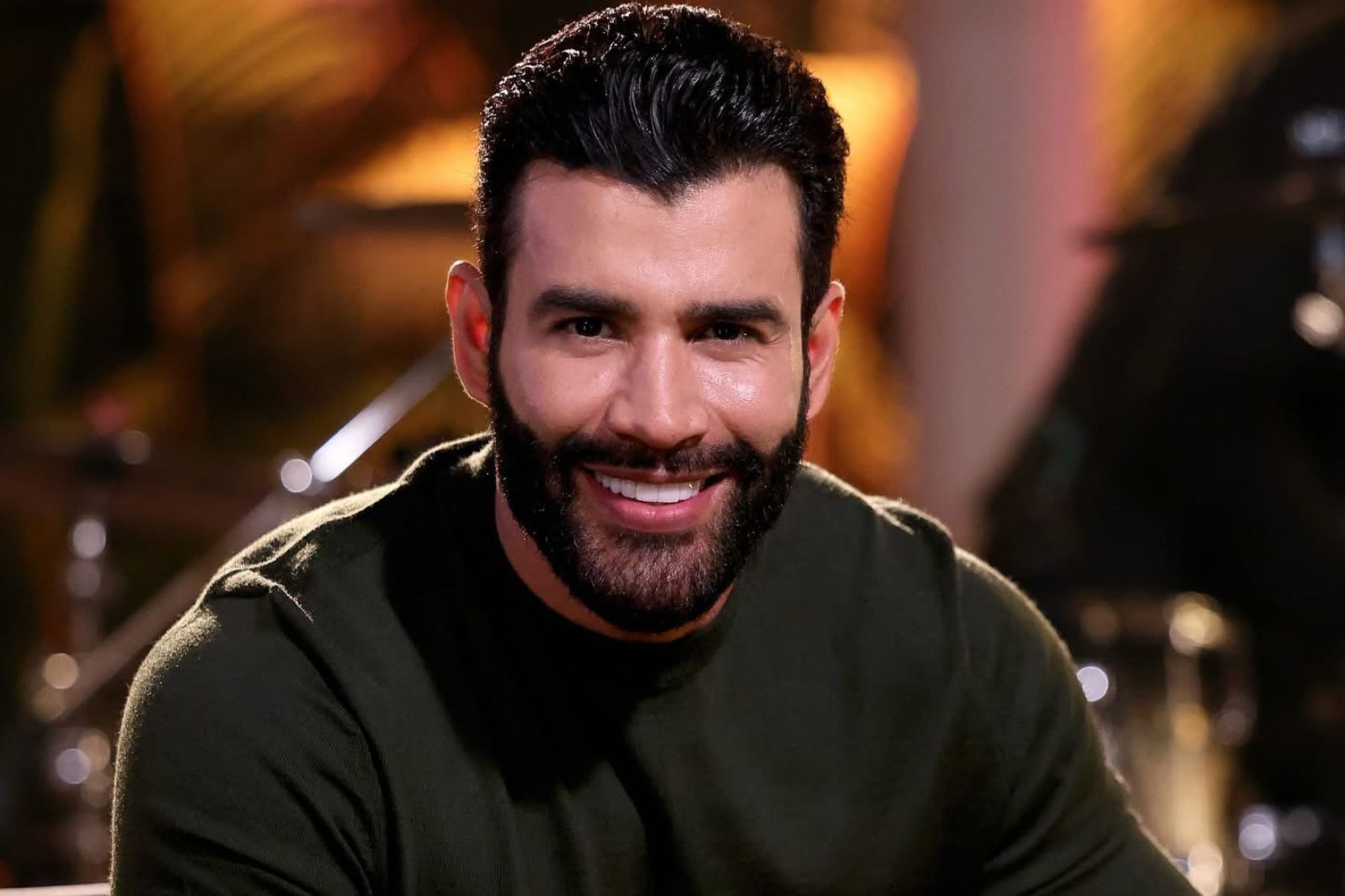 Gusttavo Lima lança o álbum “Feito à Mão” completo, com oito músicas inéditas.