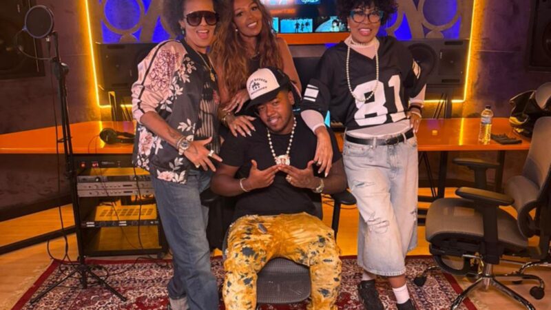 Fat Family grava faixa inédita com Vulgo FK.