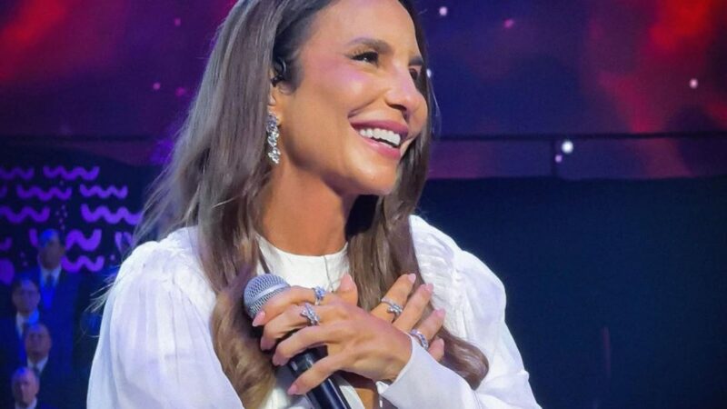 Após acidente doméstico, Ivete Sangalo revela que passará por cirurgia.