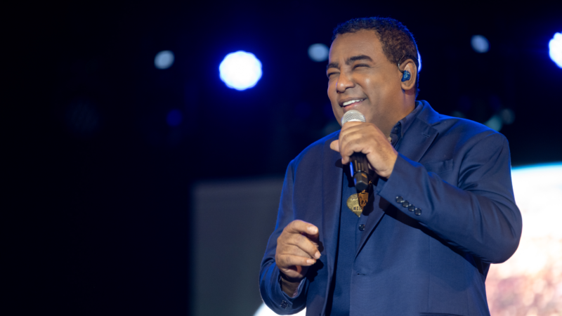 Raça Negra abre vendas para show especial de Dia dos Namorados em São Paulo.