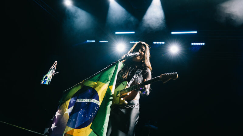 Lauana Prado encerra turnê pelos Estados Unidos com shows lotados e forte conexão com brasileiros no exterior.