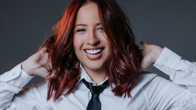 Mari Fernandez é nome confirmado no aniversário do Villa Country em maio.