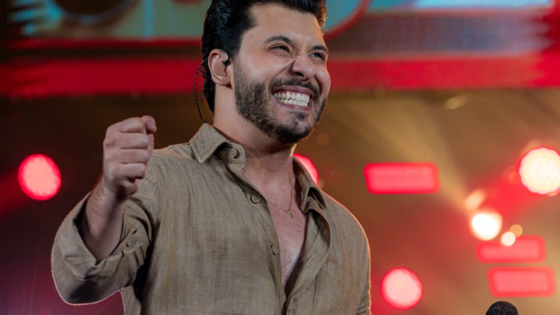 Primeiro “Ao Vivão” do ano de Murilo Huff lota espaço de shows em Uberlândia (MG).