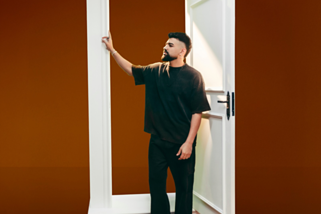 “Conteúdo Sensível”: Dilsinho libera “Inverteu” e reforça clima de terapia musical.