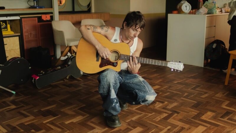 Di Ferrero apresenta show acústico, no Teatro Bradesco, em São Paulo.