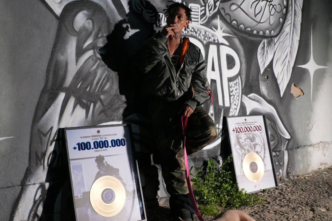 Brandão ultrapassa 100 milhões de streams com “CEO” e “Isso É Trap”