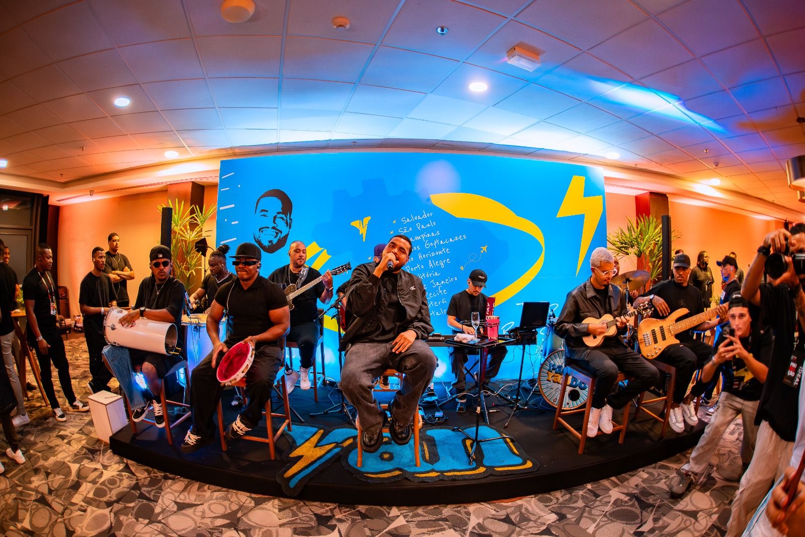 Yan anuncia expansão nacional do Pagodyando em evento exclusivo no Rio e confirma primeiras cidades da turnê 2026.