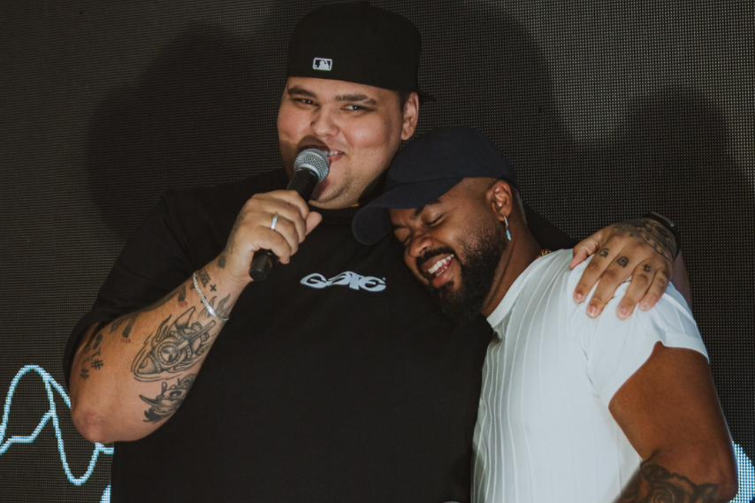 Cantor Diggo É anunciado como primeiro artista agenciado do Grupo Menos É Mais.