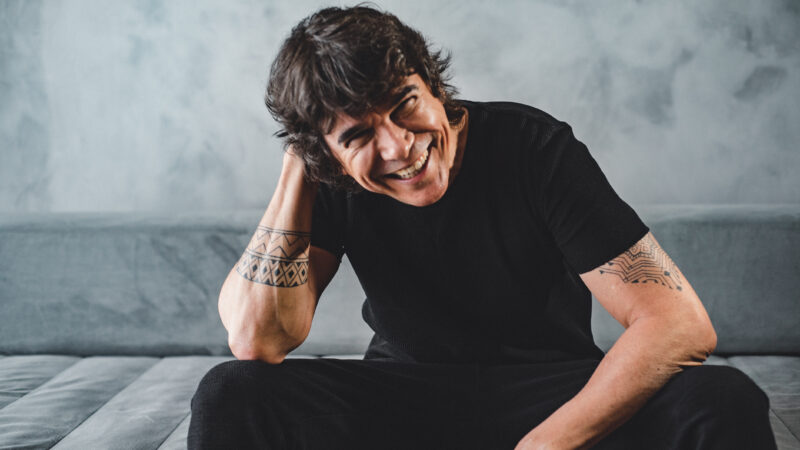 Pra dançar! Milton Guedes faz show imperdível em São Paulo neste sábado (11).