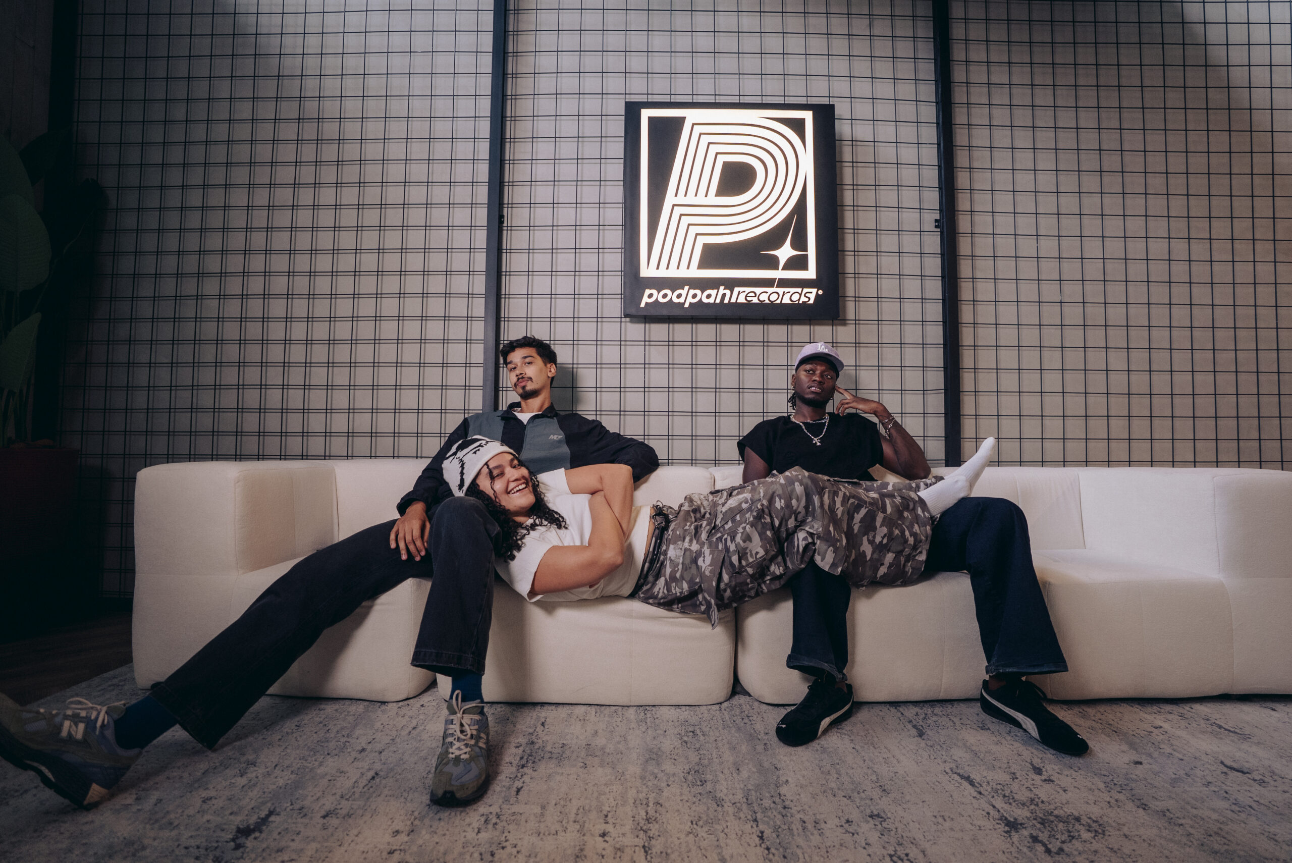 Geração Zillenial no comando: conheça a nova leva de VJs da Podpah Records.