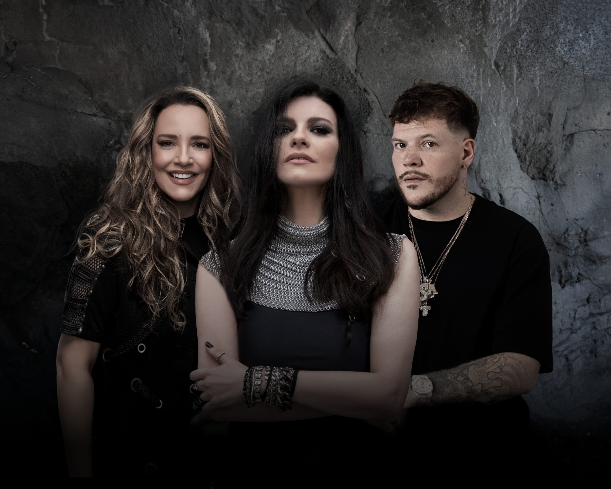 Laura Pausini lança videoclipe com Ana Carolina e Ferrugem: “Quem De Nós Dois”