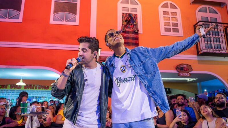 Hugo Henrique brilha em participação especial no DVD “Pra Encher e Derramar 7”, de Netto Brito, em São Paulo.