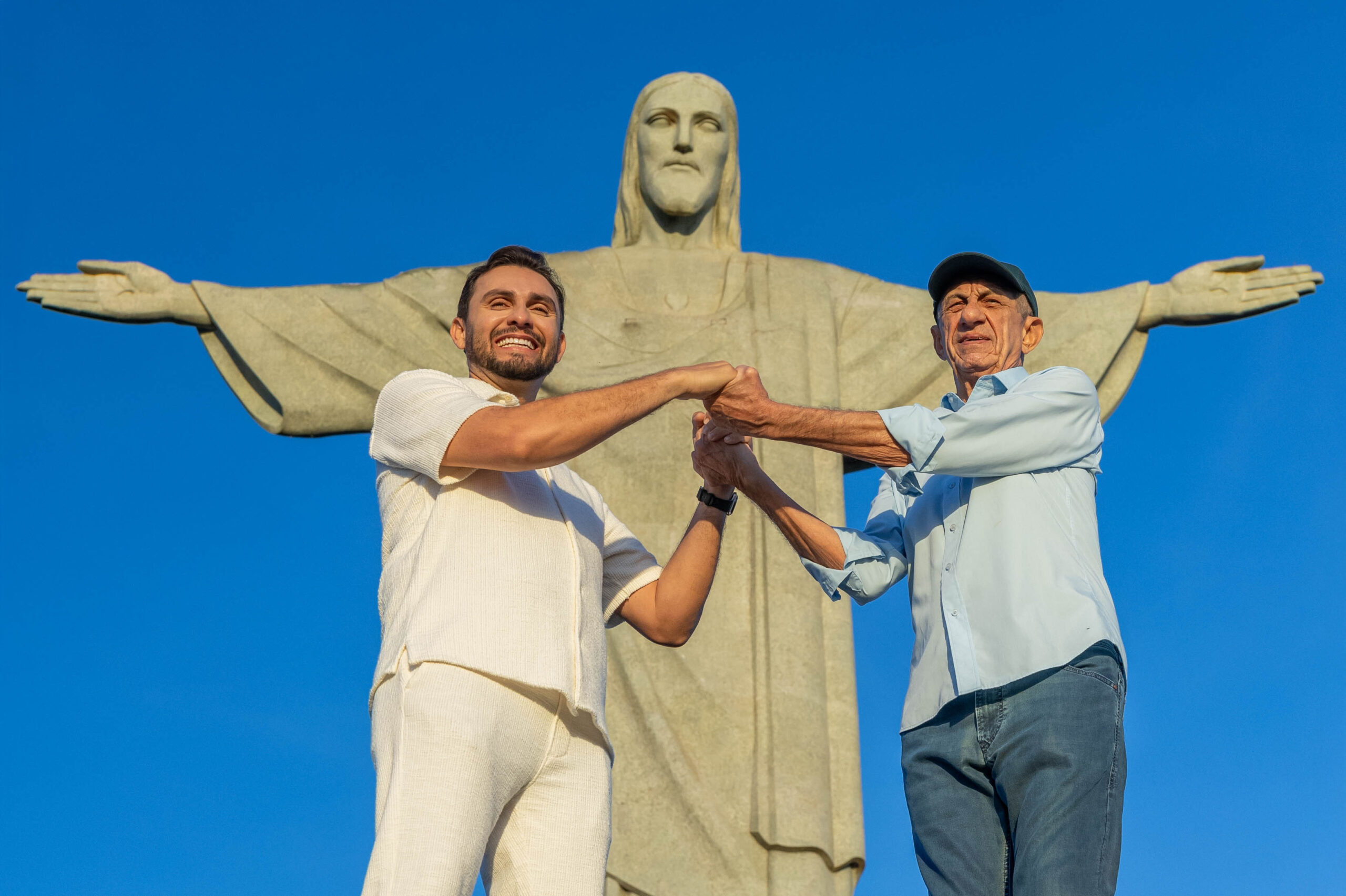 No Santuário Cristo Redentor, Mano Walter realiza sonho de gravar com Fagner.
